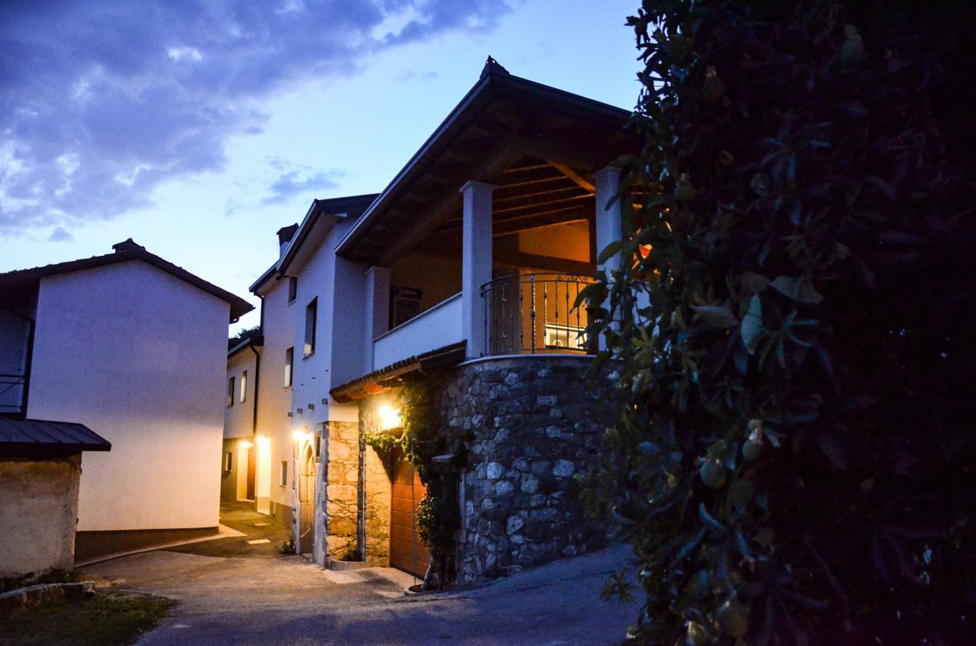Apartmaji Tanto Malovse Crnice Εξωτερικό φωτογραφία